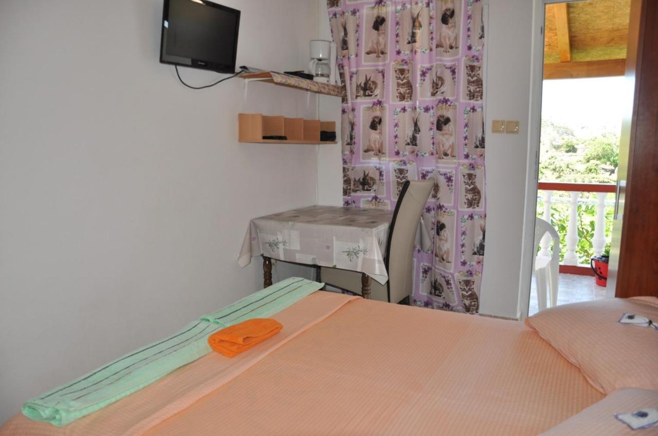 Apartments Bela - Sea View Lopar Exterior photo