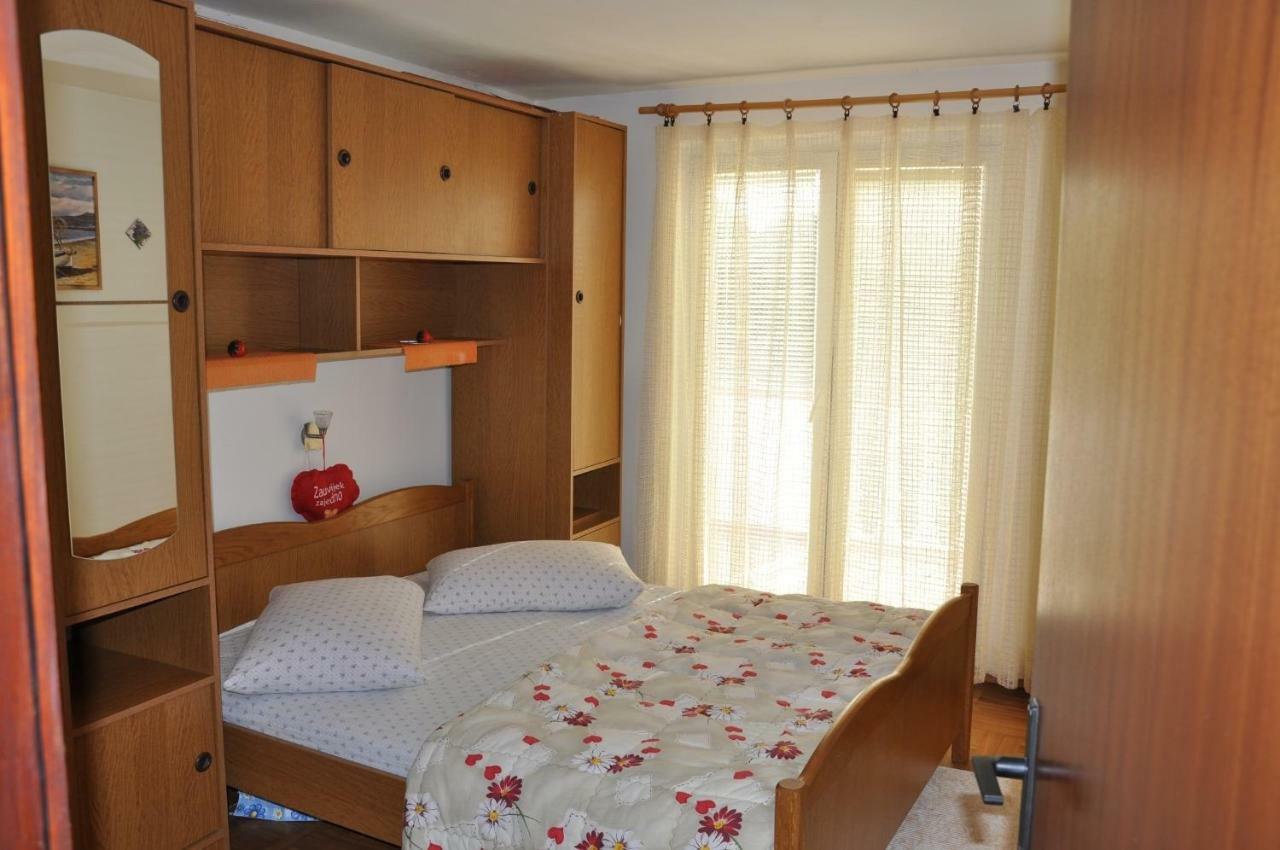 Apartments Bela - Sea View Lopar Exterior photo